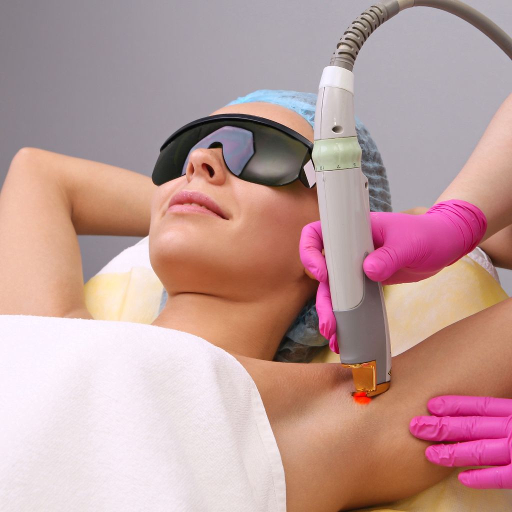 Epilation laser ou lumière pulsée : que choisir ?